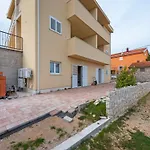 Simplistic In Near Sea Apartment