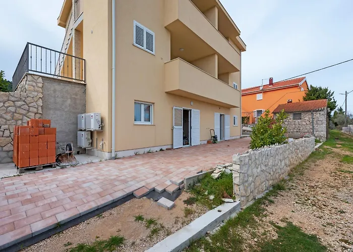 Simplistic In Near Sea Apartament