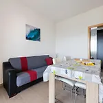 Simplistic In Near Sea Apartment Neviđane