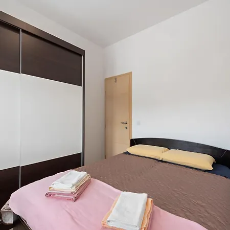 Apartment Simplistic In Near Sea Nevidane