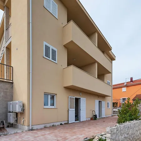 Simplistic In Near Sea Apartment Nevidane