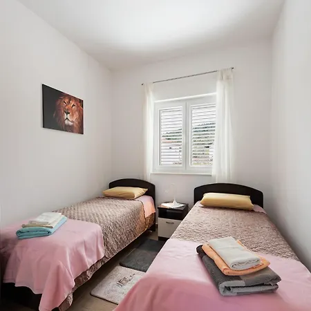 Apartment Simplistic In Near Sea Nevidane