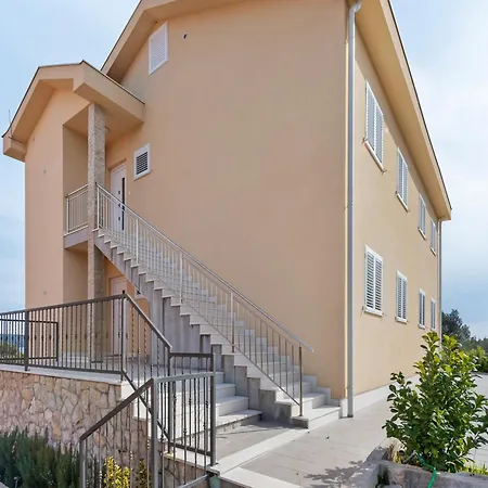Apartmán Simplistic In Near Sea Neviđane