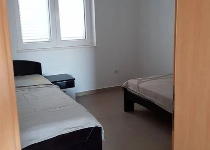 Апартаменты Simplistic In Near Sea *