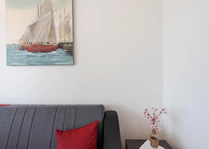 Апартаменты Simplistic In Near Sea Nevidane