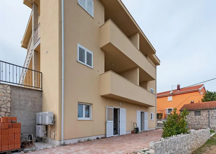 Simplistic In Near Sea Апартаменты