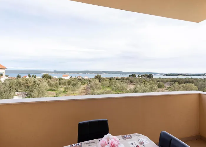 Simplistic In Near Sea Апартаменты *